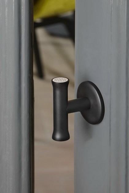 Formani Ручка из нержавеющей стали на розетке Nour Ev102/64 - Вид №5