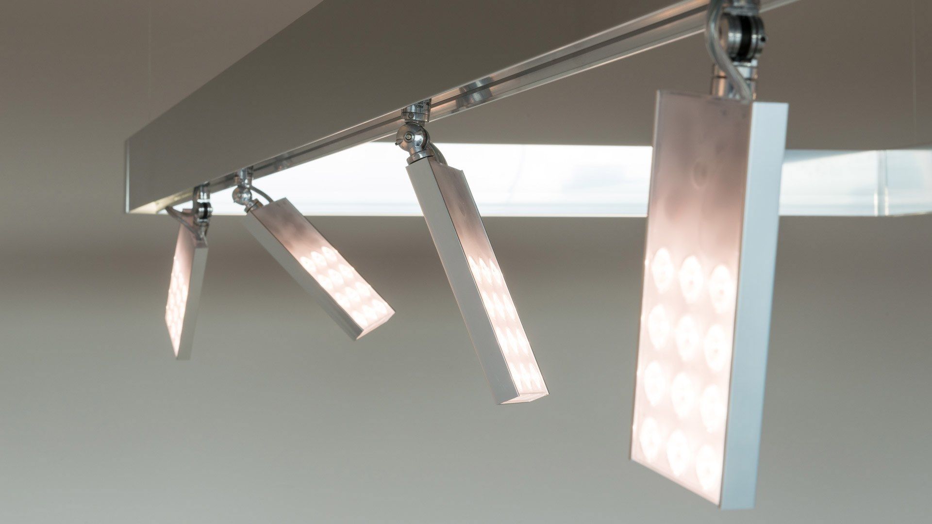 Экструдированный алюминиевый светодиодный трековый светильник Artemide алгоритм ARCH-00133012 - Вид №1