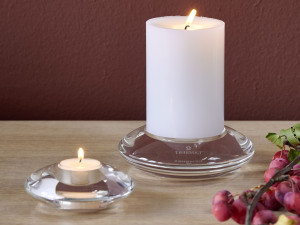 Стеклянный подсвечник