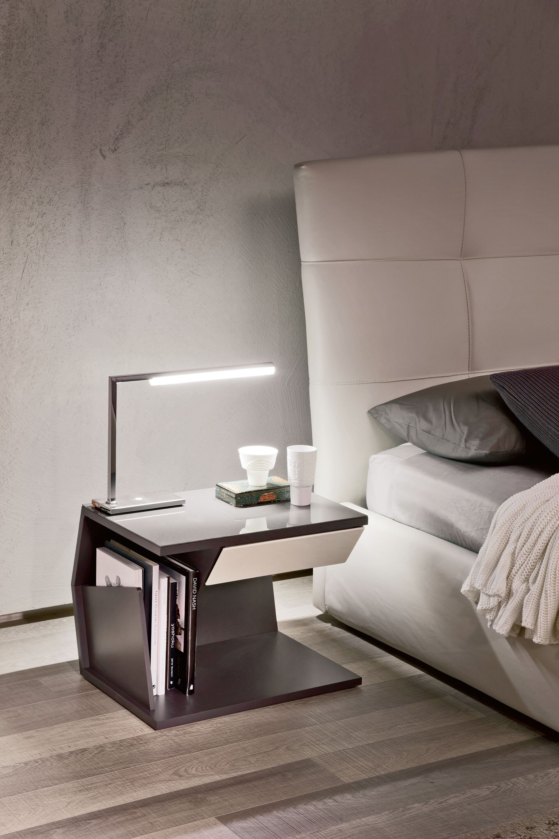 Прямоугольная тумбочка с ящиками Cattelan italia CLUB ARCH-00147785 - Вид №1