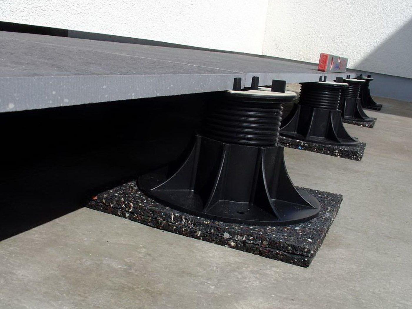 20020008IS Подложки под опоры и лаги IsoSafe и IsoSafe hard Alegria  - Вид №2