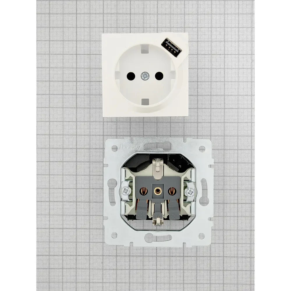 Lezard Vesna - розетка встраиваемая с USB для современного интерьера 84408349 STLM-1563941 - Вид №4