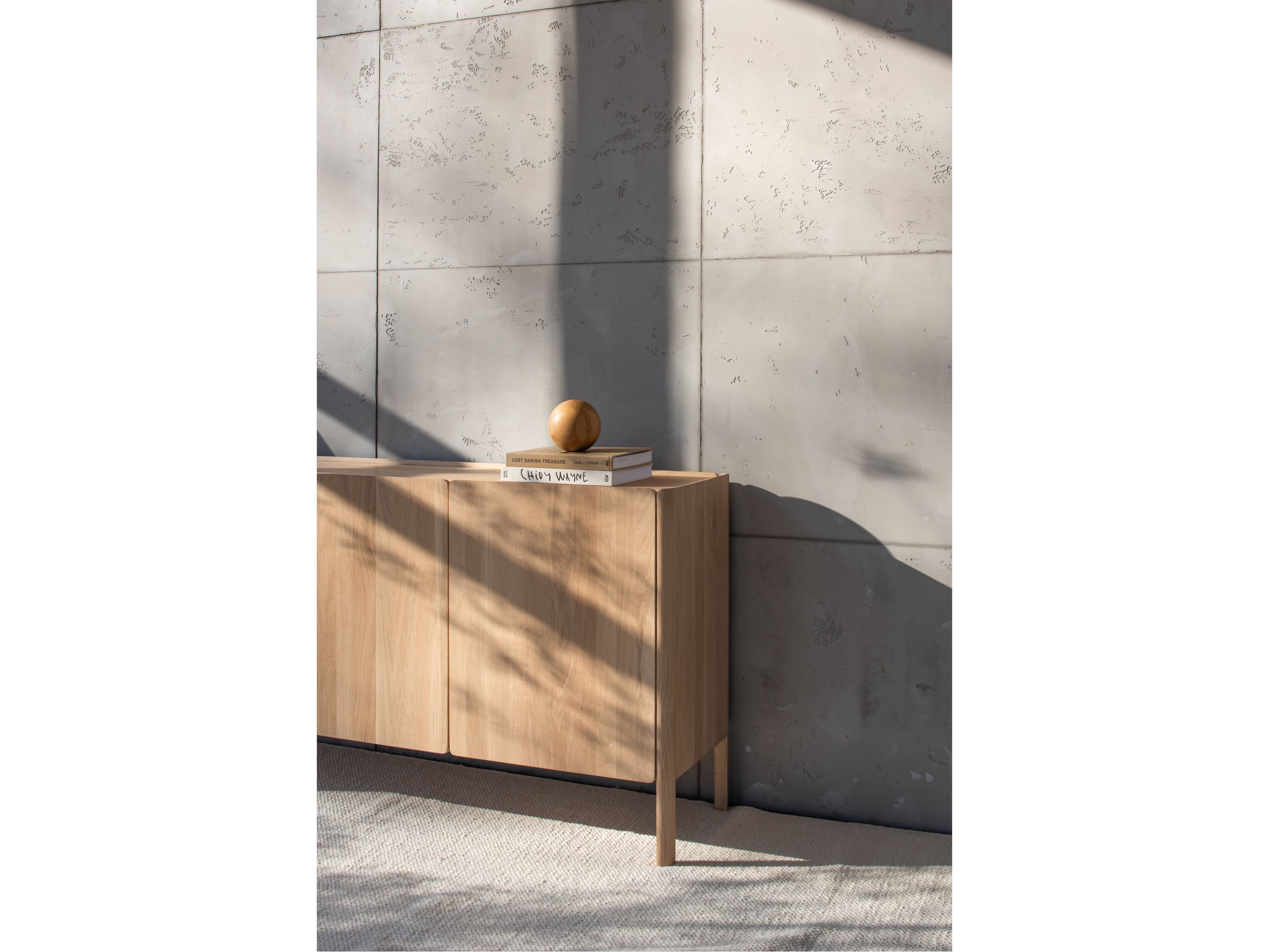 Шкаф из дуба с распашными дверями Gazzda DVOR ARCH-00078635 - Вид №3