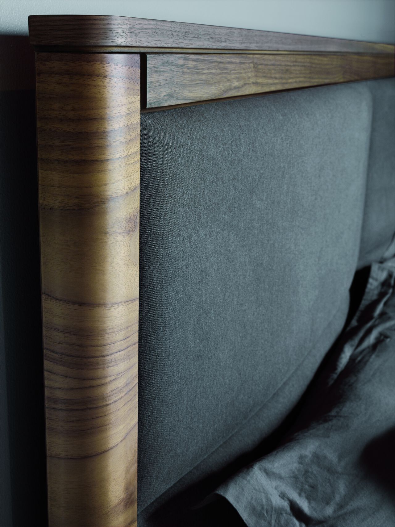 Деревянная кровать с мягким изголовьем Hurtado Evolution ARCH-00123796 - Вид №9