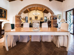 Деревянный стол на заказ