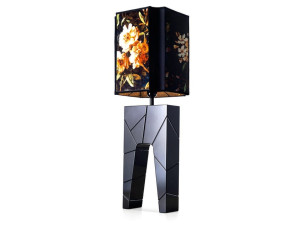 Настольная лампа