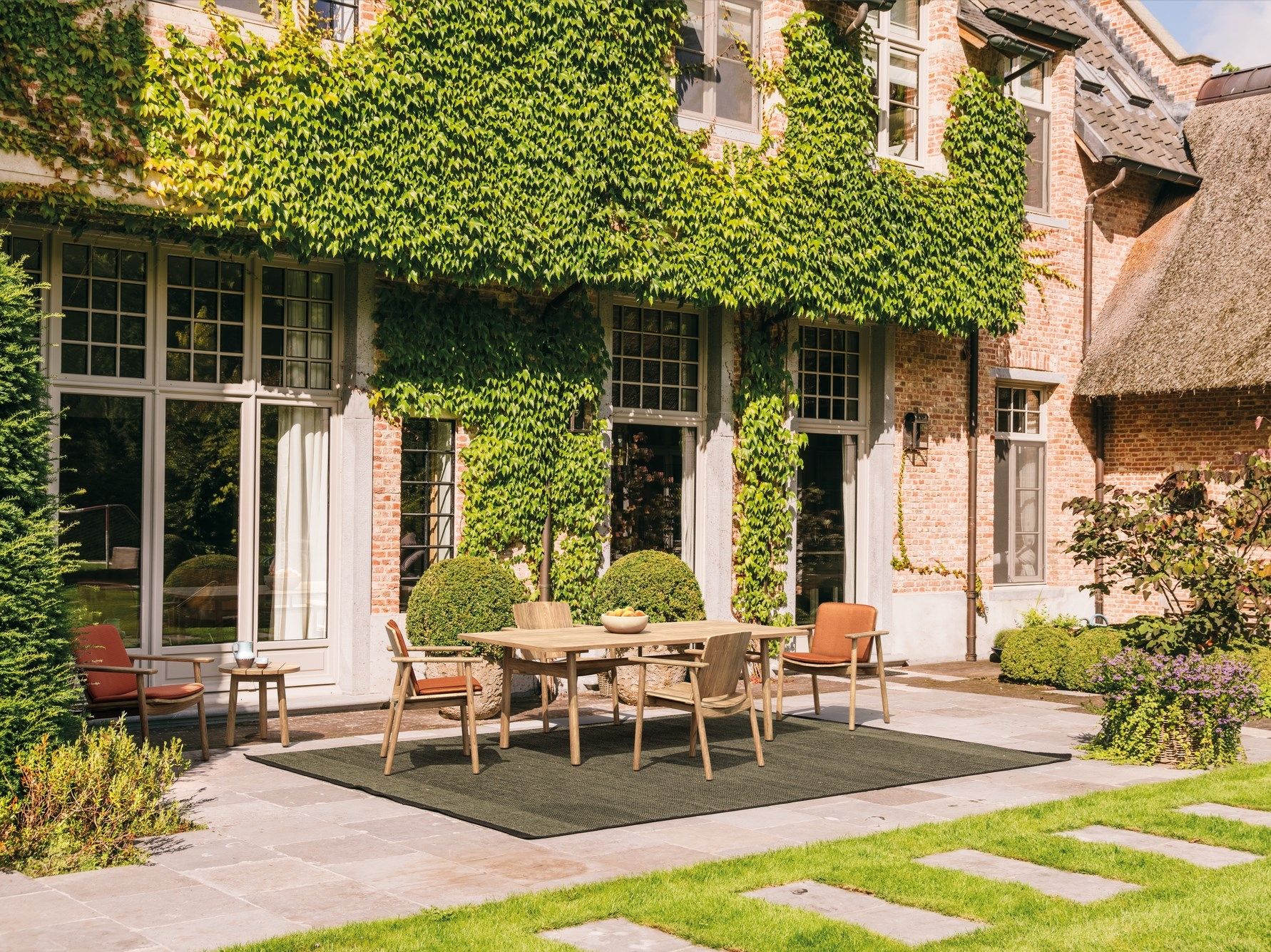 Садовое кресло из тикового дерева с подлокотниками Kettal ARCH-00082778 - Вид №2