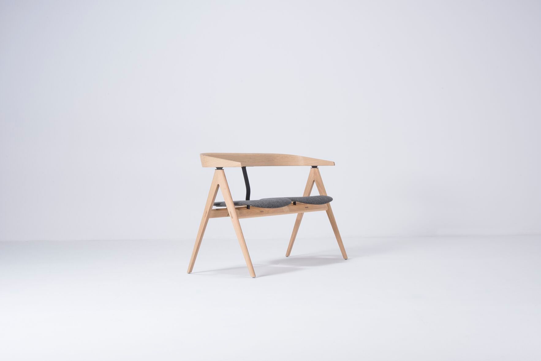 Мягкая скамейка из ткани со спинкой Gazzda Ava ARCH-00111059 - Вид №3