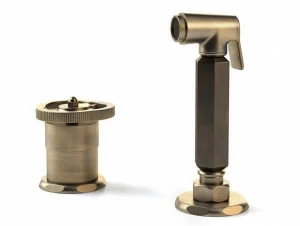 Officine Gullo Ручной душ на террасе из латуни