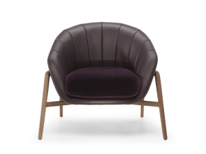 Кресло из ткани и кожи