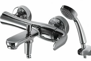 Смеситель для ванны с коротким изливом и аксессуарами FLOW F671105C-B bravat