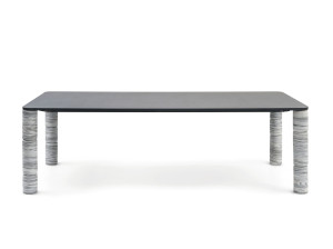Прямоугольный стол из натурального камня