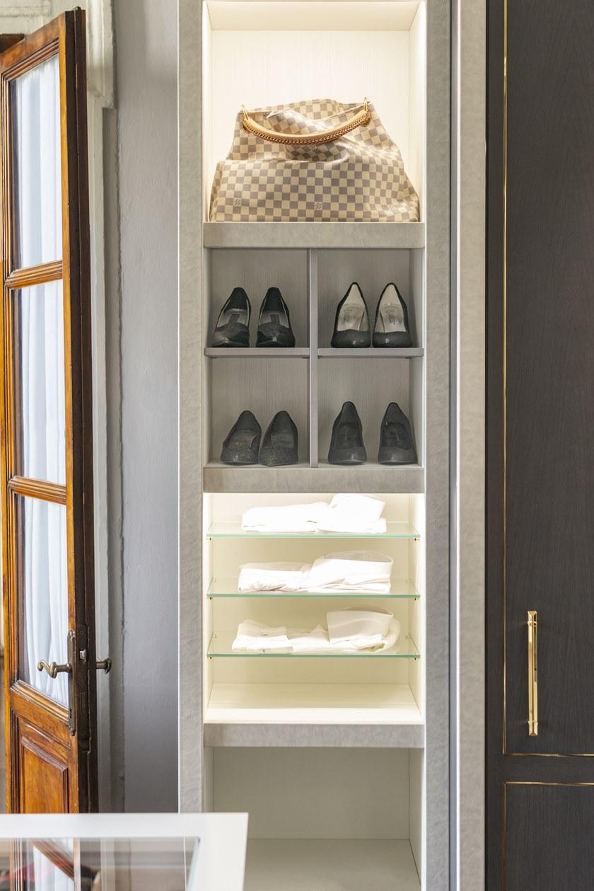 Martini Interiors Гардеробная из дуба со встроенной подсветкой на заказ Essenza sun-id-1504495 - Вид №13