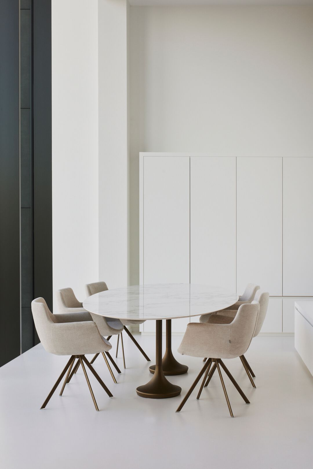 Овальный стол в Ксерамике Joli Central ARCH-00074690 - Вид №6