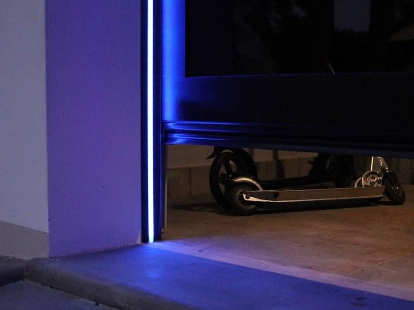 Breda Линейный световой профиль для секционных ворот sun-id-1434399 - Вид №1