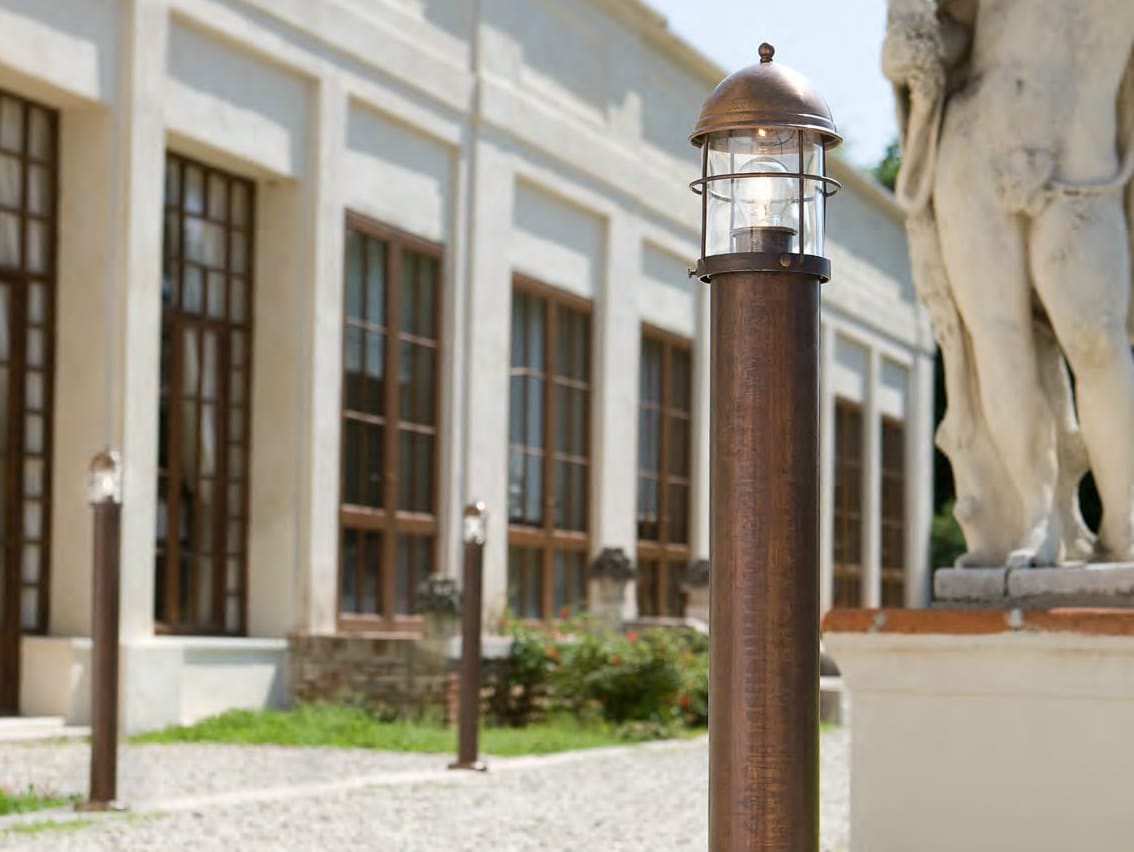 Металлический световой столб для общественных мест Aldo Bernardi Attila ARCH-00075338