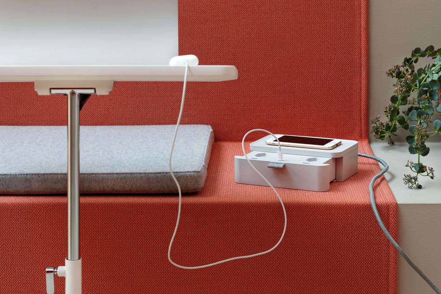 Беспроводное зарядное устройство VITRA AMPI ARCH-00105139 - Вид №12