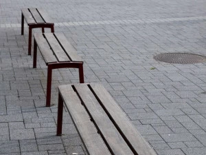 mmcité1 Скамья из стали и дерева без спинки Vera