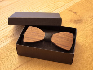 Галстук-бабочка из орехового дерева canaletto