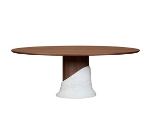 Овальный обеденный стол