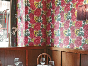 Обои с цветочными мотивами