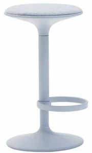 Andreu World Поворотный стул из алюминия с подставкой для ног Hula Bq2796