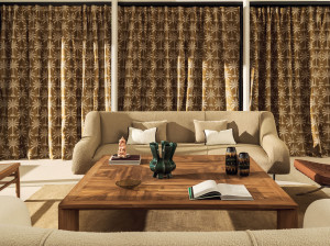 Жаккардовая ткань с цветочным рисунком