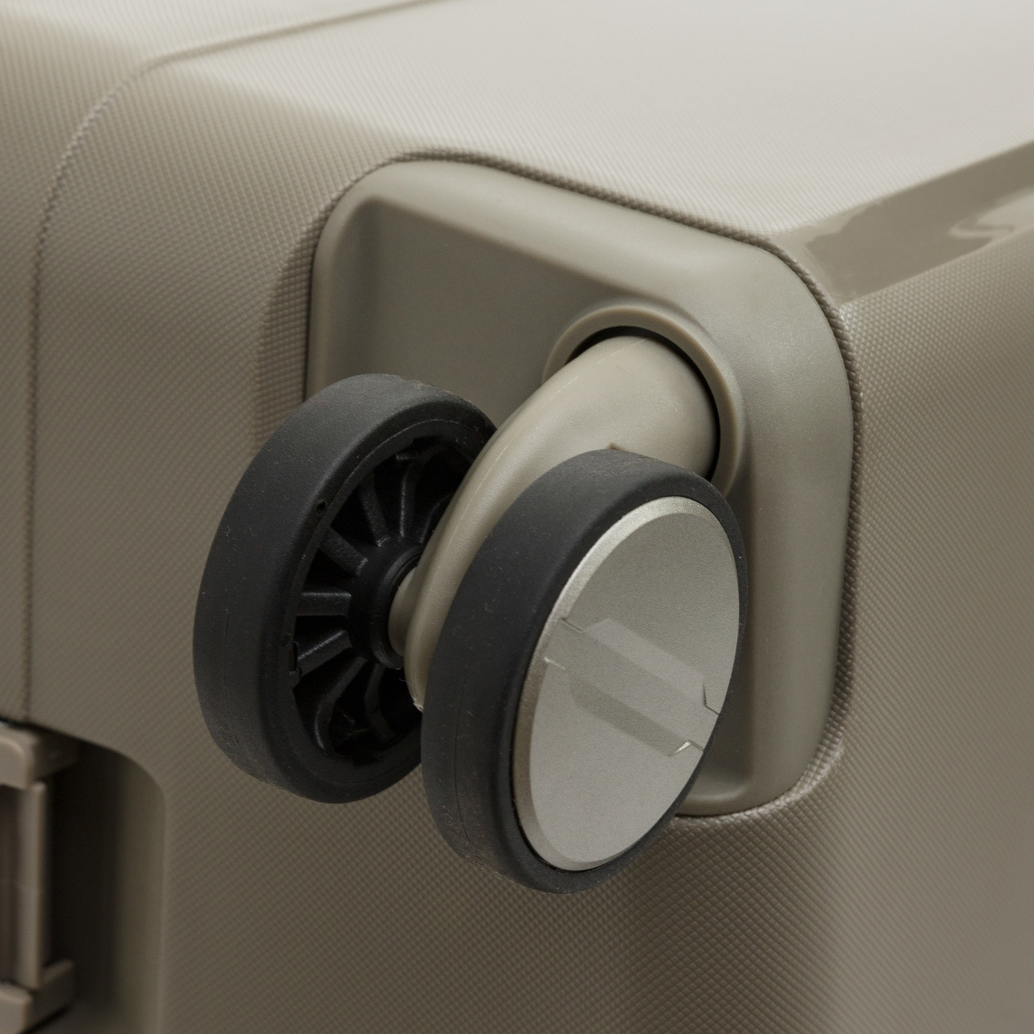 M6000-86-62 Чемодан M6000*62 M March Bon Voyage - Вид №4