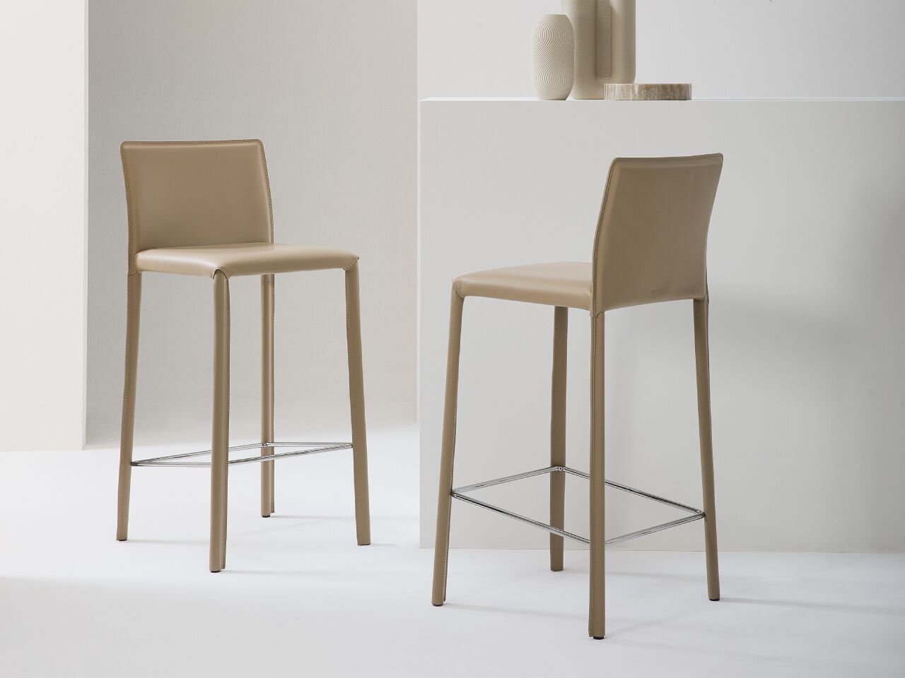 Высокий кожаный стул Julia Italia Агата ARCH-00080792 - Вид №4