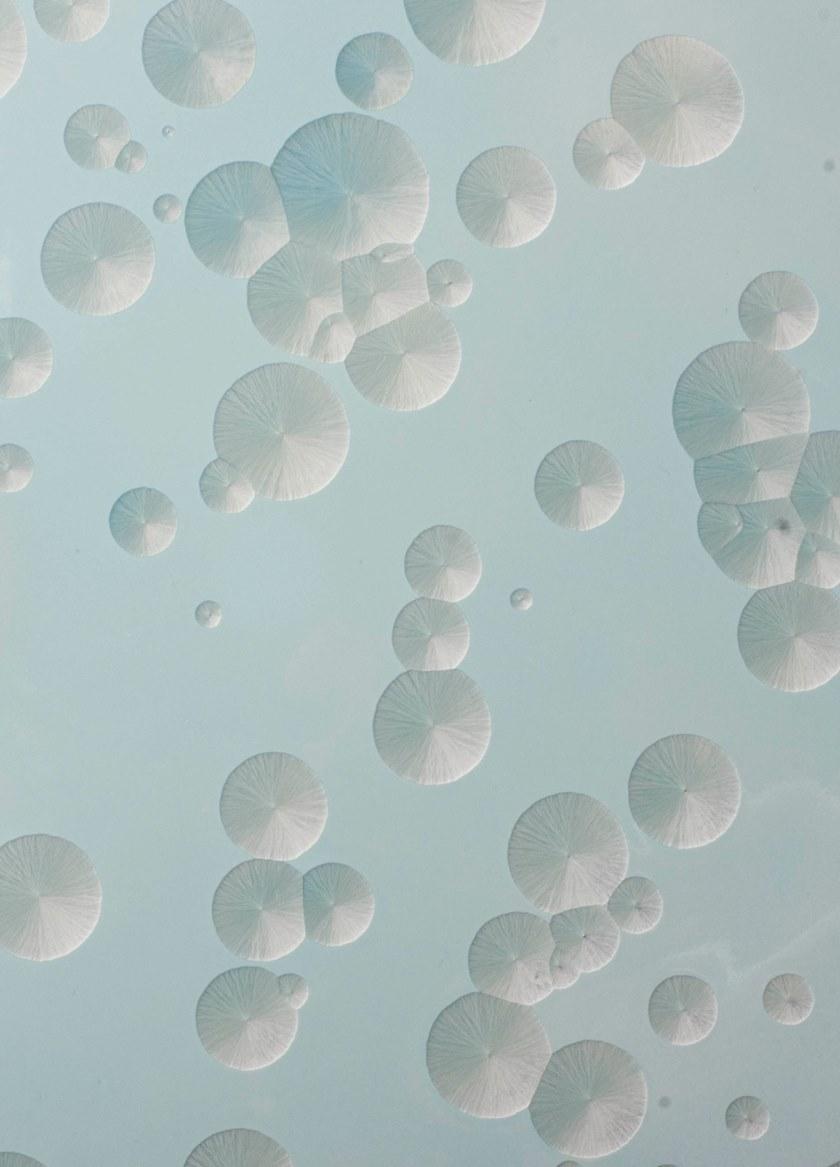 Lladró Круглый журнальный столик из фарфора Moment 01040222 - Вид №1