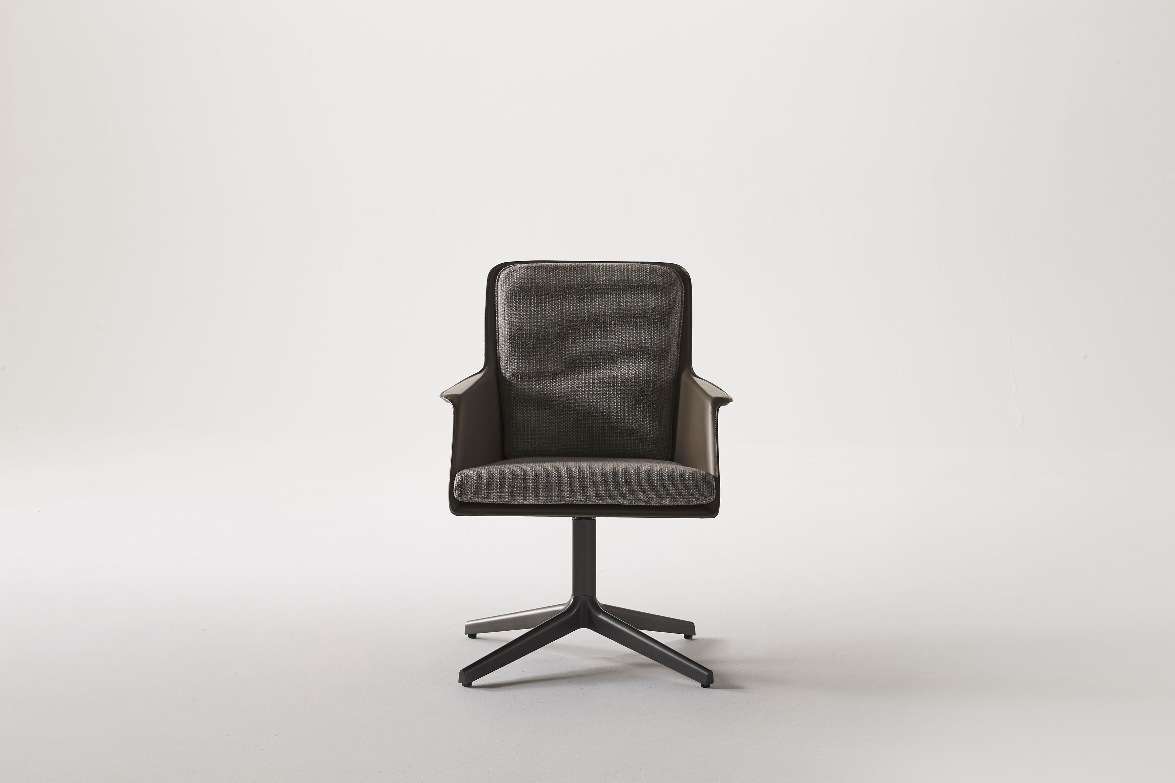 Ткань операционный офисный стул с подлокотниками Casa Covre FLY ARCH-00043549 - Вид №1