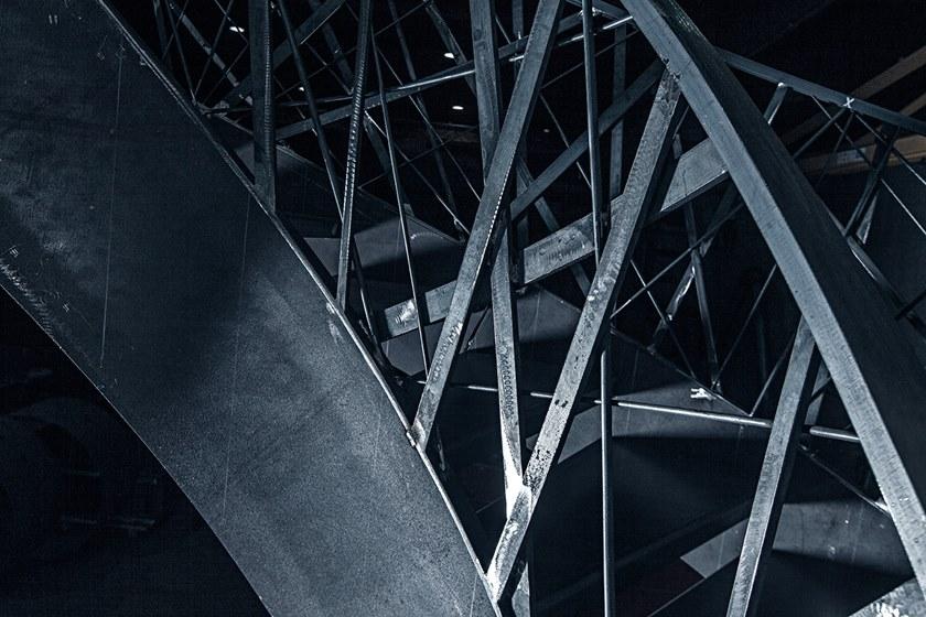 Officine Sandrini Самонесущая винтовая железная винтовая лестница sun-id-1389945 - Вид №3