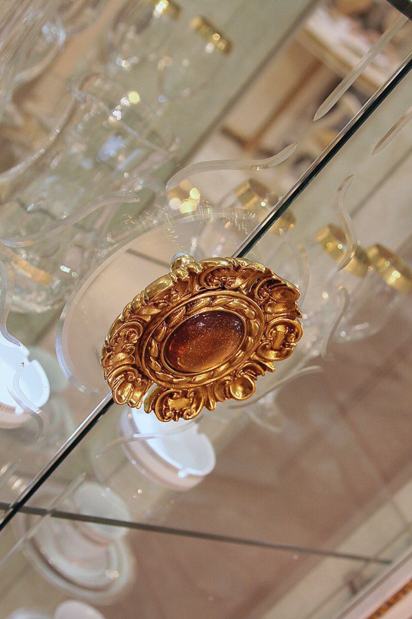 Деревянная витрина в классическом стиле Arredoclassic Леонардо ARCH-00043047 - Вид №2