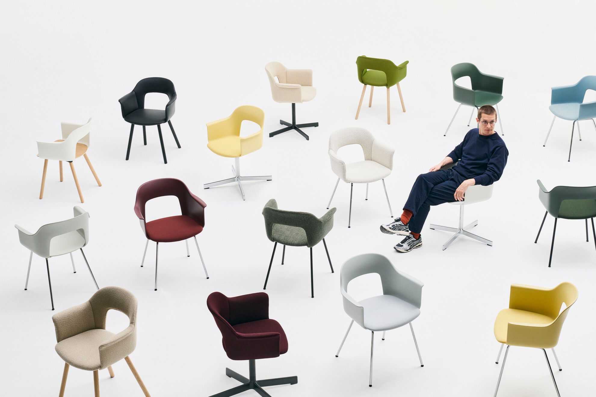 Подлокотник из полипропилена с деревянным сиденьем Hay макет ARCH-00040504 - Вид №7