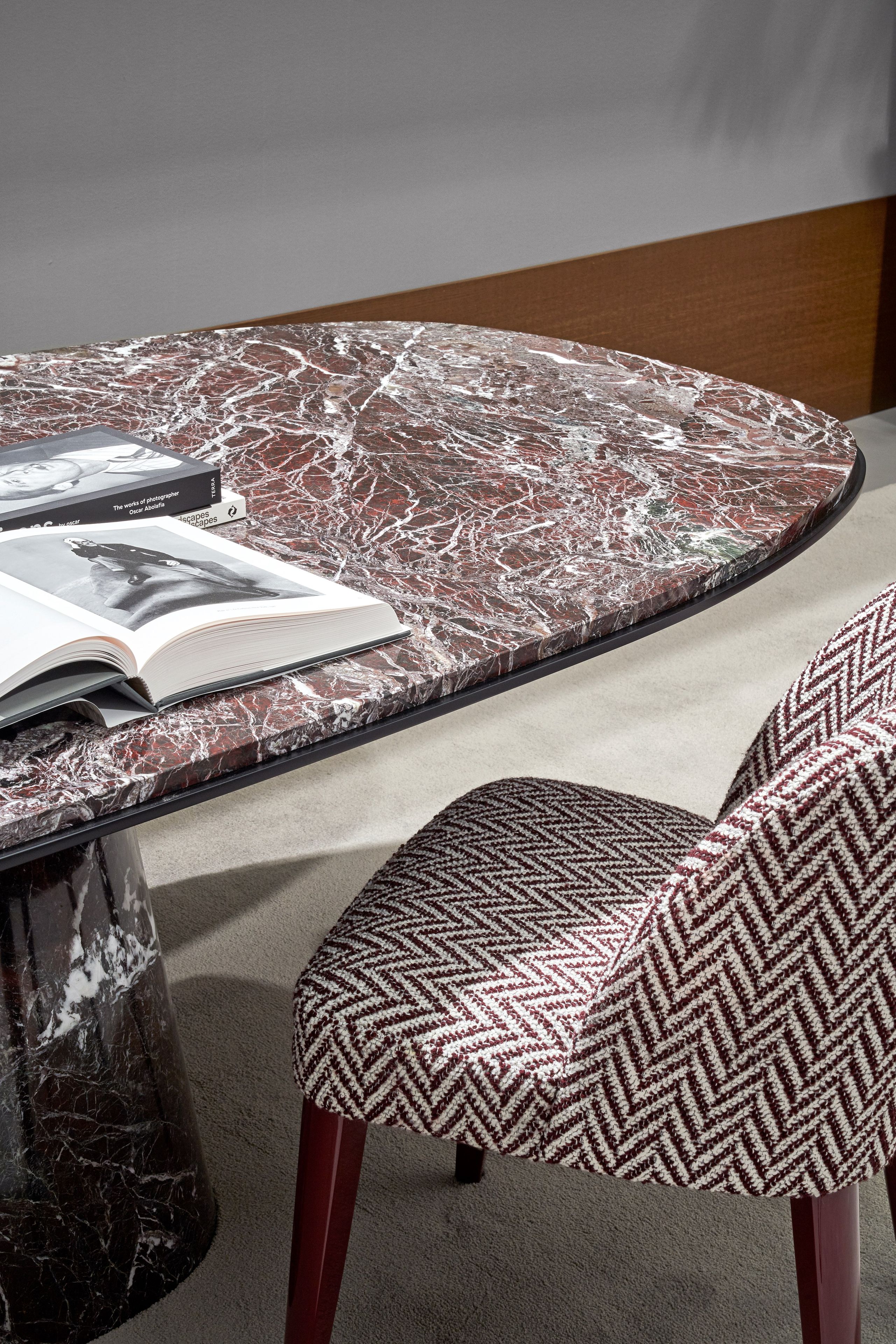 Мраморный прямоугольный обеденный стол Meridiani OWEN ARCH-00011822