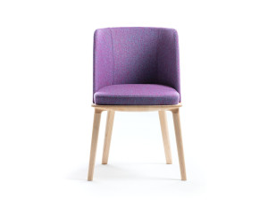 Мягкий стул из ткани