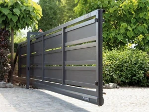 WISNIOWSKI Откатные ворота Recinzioni residenziali