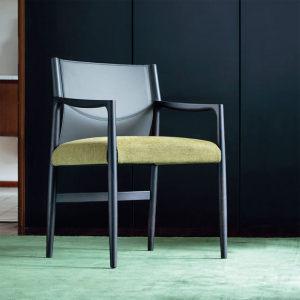 Стул  PORADA SVEVA con braccioli