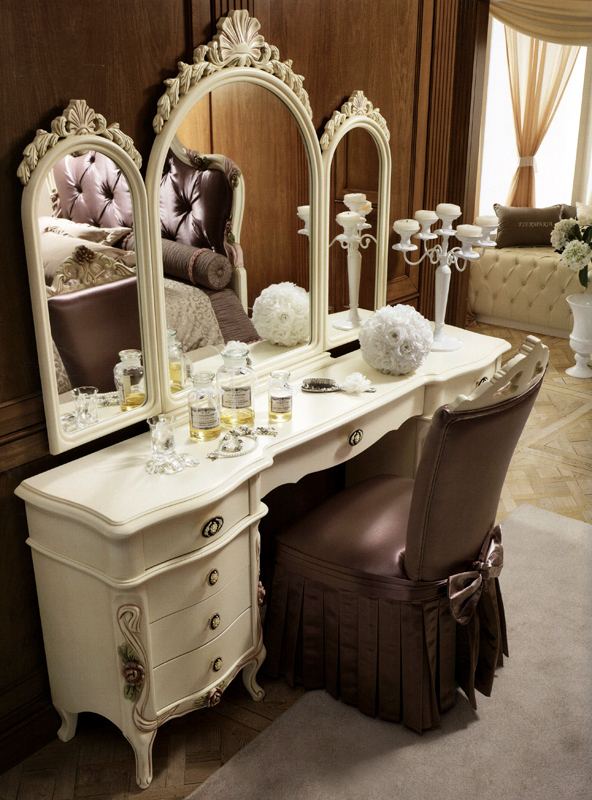 Туалетный столик  PIERMARIA FLORANCE TOILETTE 