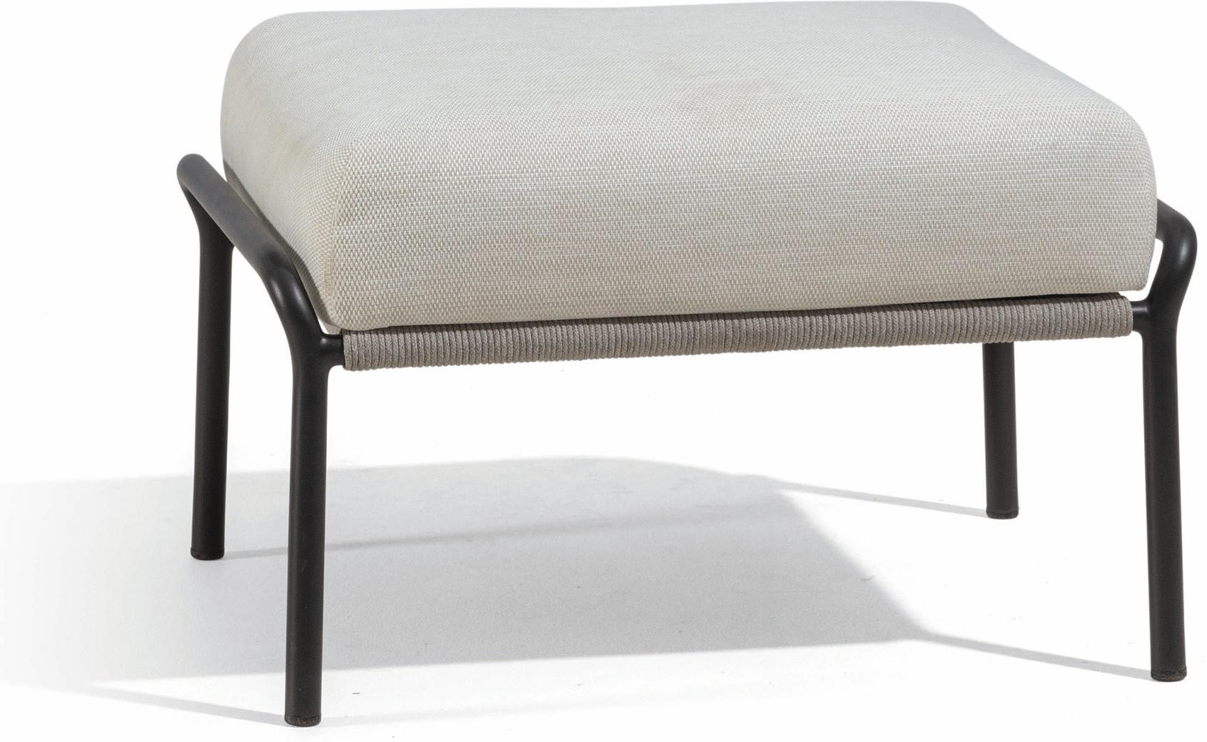 Подставка для ног лава серебро Manutti Radius MNST740