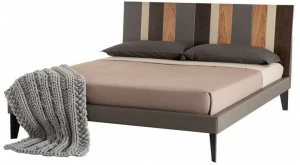 Tonin Casa Двуспальная кровать из массива дерева и кожи