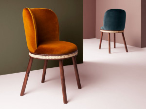 Мягкий стул