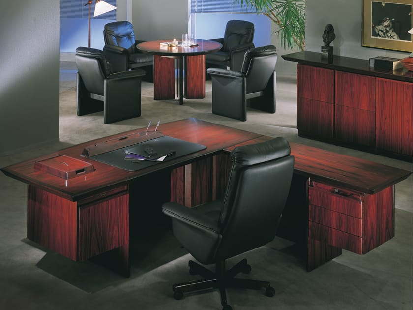 Угловой исполнительный стол Dyrlund ARCH-00107987