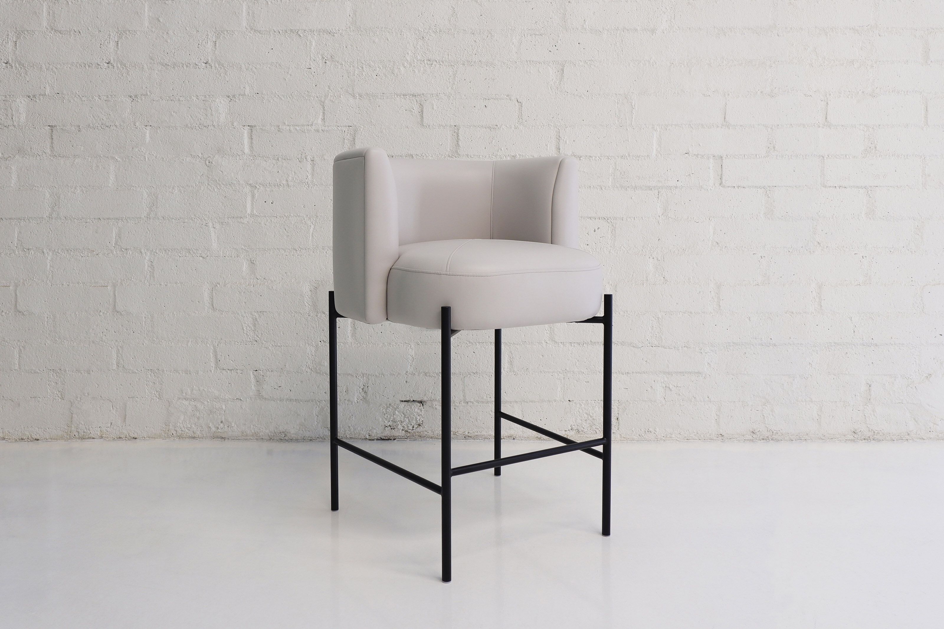 Высокий тканевый мягкий стул со спинкой Phase Design Capper ARCH-00130620 - Вид №9