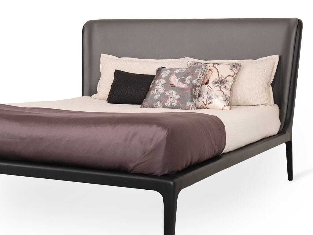 Двуспальная кровать из тикового дерева с мягким изголовьем Alankaram NILLYN ARCH-00132928 - Вид №3