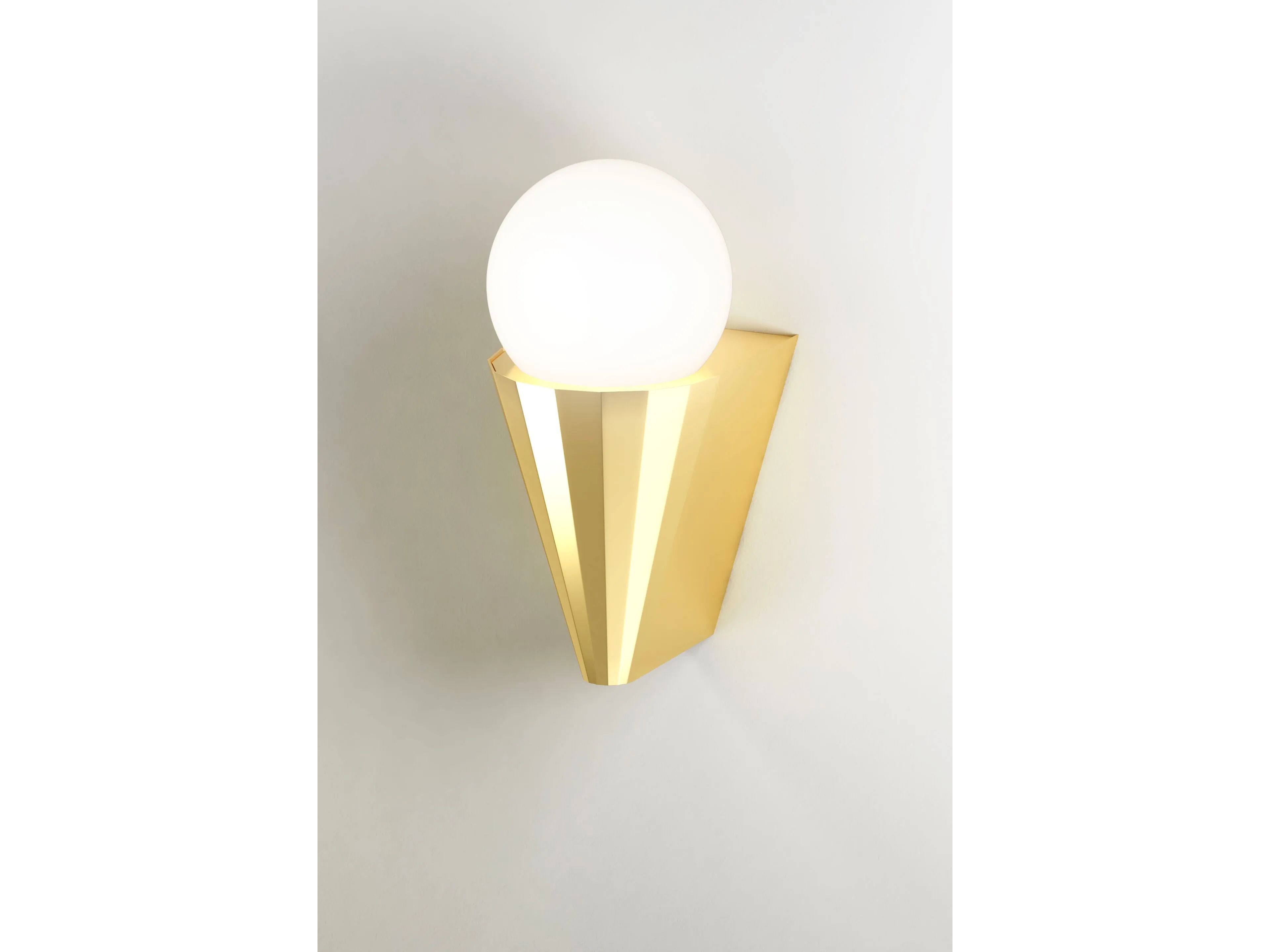 Латунный светодиодный настенный светильник для ванной комнаты CVL Luminaires Cornet ARCH-00067488 - Вид №9