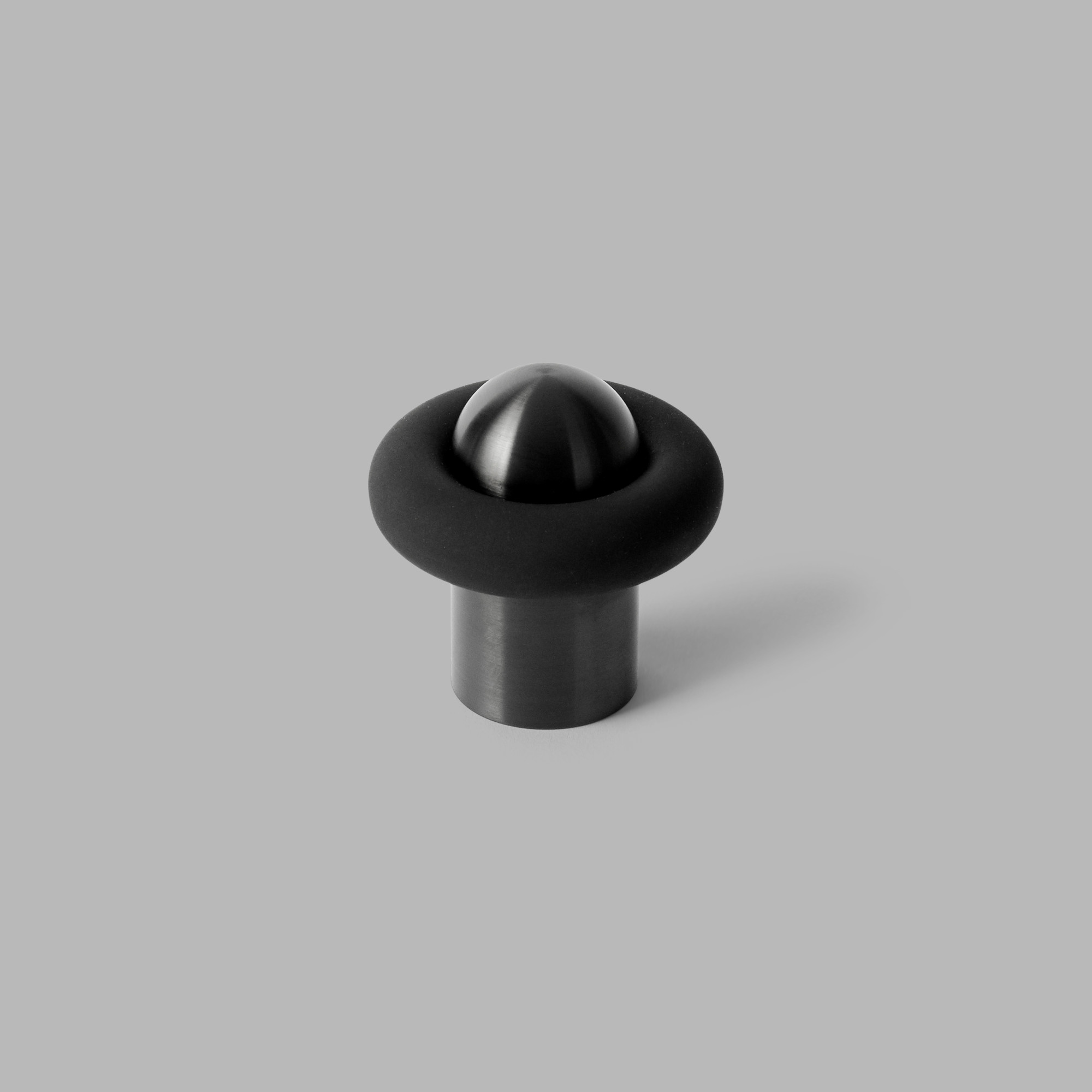 129014P4000 Дверной упор для толстого полаd line Tom Dixon 