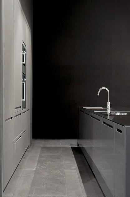 RIFRA Линейная кухня в глянцевом свинце и матовом свинцовом лаке Zero sun-id-1386825 - Вид №2