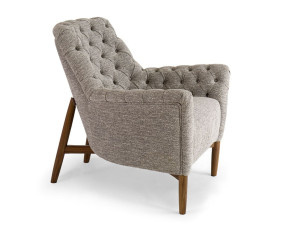 Тканевое кресло с подлокотниками