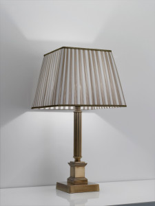 Латунная светодиодная настольная лампа с тканевым абажуром